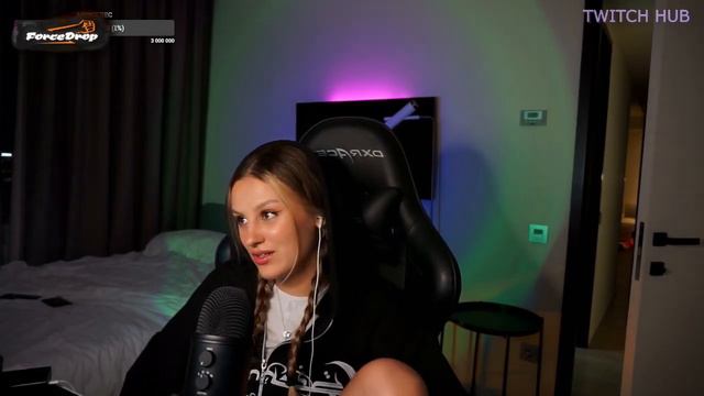 ПАРАДЕВИЧ НЕ ДЕЛАЕТ КОМПЛИМЕНТОВ КАЕЧКЕ? смотреть онлайн