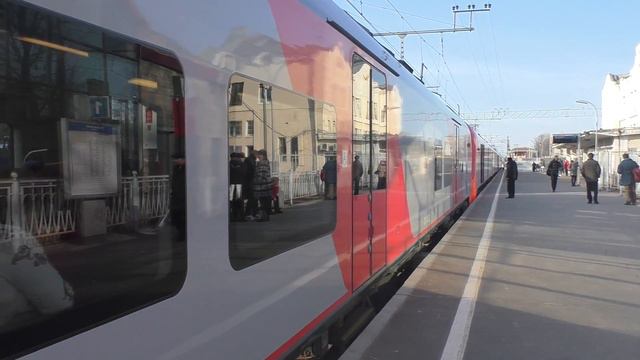 Сдвоенный скоростной поезд ЭС1-007/038 "Ласточка" смотреть онлайн