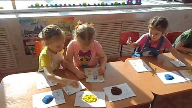 Репортаж "День космонавтики в детском саду" смотреть онлайн
