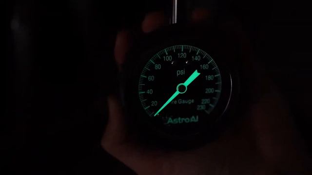 AstroAI Heavy Duty RV Tire Pressure Gauge 230 PSI смотреть онлайн