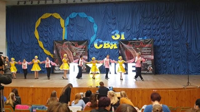 Образцовый ансамбль Калинка. ART DANCE-2019. Славянск смотреть онлайн