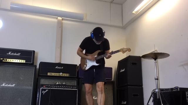 Brutal 180W Fender Super Twin Reverb - One of the best amps EVER! смотреть онлайн