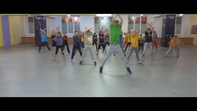 Группа Re-Action: "Feelin' Myself" by will.i.am (Choreogpaphy) смотреть онлайн