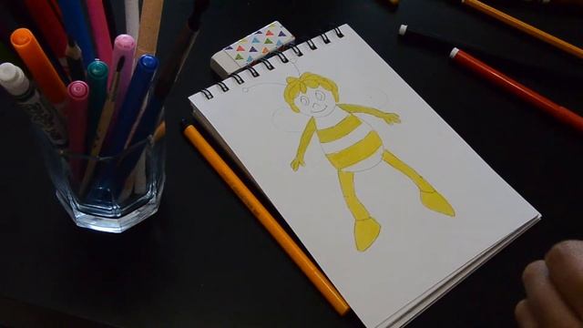 Учим детей рисовать пчелку Майю.How to draw a bee maya смотреть онлайн
