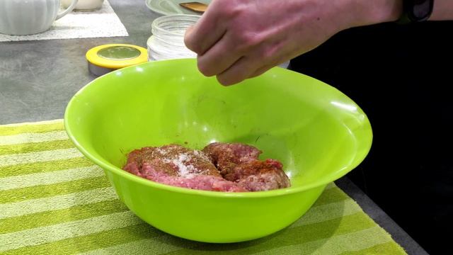 Как приготовить слойки . Готовим слойки с мясом . Слойки смотреть онлайн