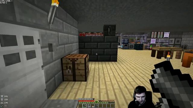 FTB Tech World 2 - Episode 29 - Minefactory Reloaded Laser Drill - Play Minecraft смотреть онлайн