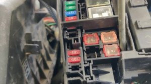 How To Replace 120 AMP Alternator Fuse 2008-2016 Toyota Rav4 | Vavi Travels