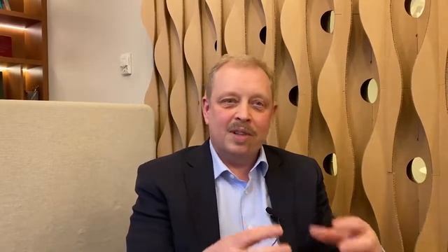 Денис Белковский, управляющий директор SFT GROUP: "Мыслим сервисными решениями, а не метрами..." смотреть онлайн