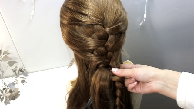 ПРИЧЕСКА НА 1 СЕНТЯБРЯ КОСА В ШКОЛУ ЗА 5 МИНУТ СУПЕР ЛЕГКАЯ ПРИЧЕСКА ПРОСТЫЕ ПРИЧЕСКИ ТОП смотреть онлайн