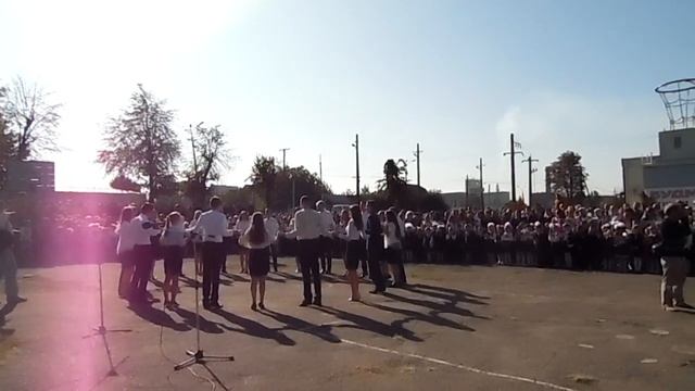 Крутой танец на 1 сентября (вальс и флешмоб) Школа 13 Винница смотреть онлайн