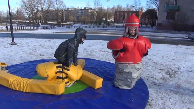 Широкая масленица в Ломоносове 29 02 2020г аттракционы смотреть онлайн