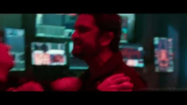 Джейк (Джерард Батлер) против Дункана (Роберт Шиэн). Геошторм. 2017