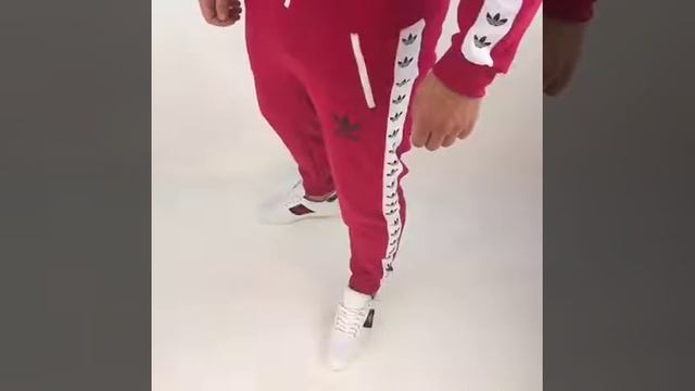 Спортивный костюм Adidas D3735 красный смотреть онлайн