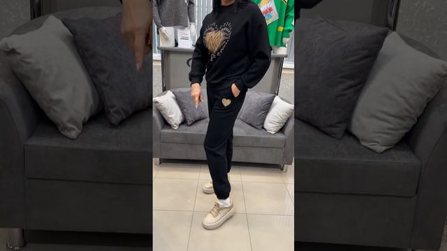 МОДНЫЕ ЖЕНСКИЕ ОБРАЗЫ | БРЮКИ АЛЬПАКА | КОСТЮМЫ | ХУДИ ШЕРСТЬ КАШЕМИР ЭЛАСТАН