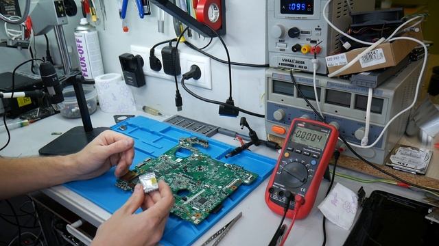 Ремонт Dell N5110 курьезный случай с хабом. смотреть онлайн
