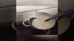 Варим сгущенку из козьего молока в домашних условиях.