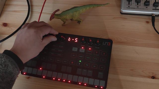 break time - test - UNO synth -mobile смотреть онлайн