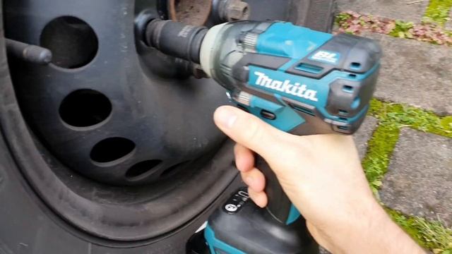 Makita DTW285 vs DTW300 (XWT14) смотреть онлайн