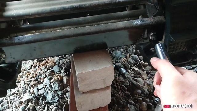 除雪機整備?ゴムクローラー交換⛄? смотреть онлайн