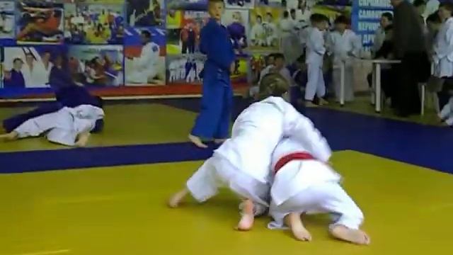 призёр среди юношей на 23 февраля г. Усть-Илимск смотреть онлайн
