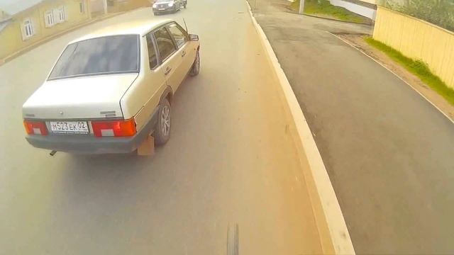 Развил на велосипеде 61 км/ч смотреть онлайн