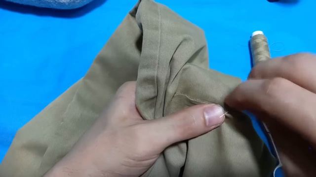 Как незаметно зашить дырку на брюках смотреть онлайн