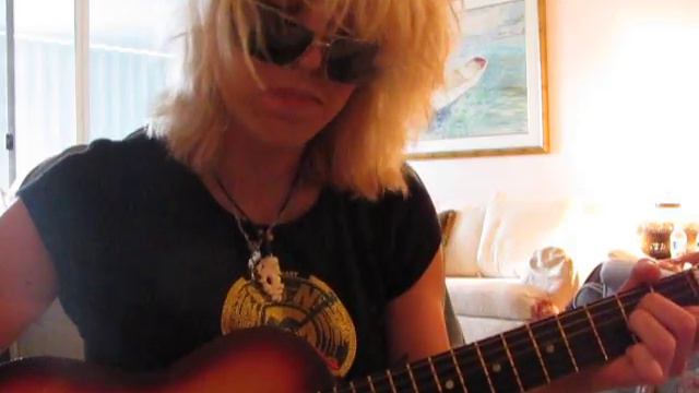 "oh, pretty woman" by roy orbison, covered by kat larios смотреть онлайн