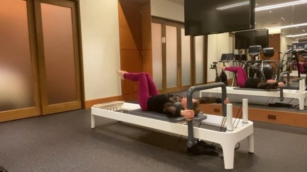 Pilates Balanced Body Allegro 2 Reformer Infinity Bar
