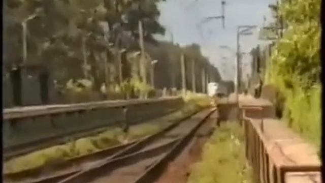 Электропоезд ЭР200 Станция Поварово смотреть онлайн