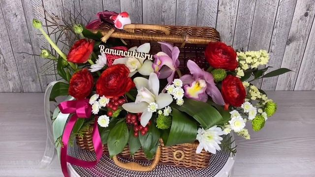 Композиция с ранункулюсами смотреть онлайн