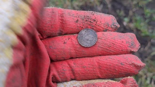 По советской дороге с ТХ-850. Каждый сигнал монета. Кошелек монет на дороге. смотреть онлайн