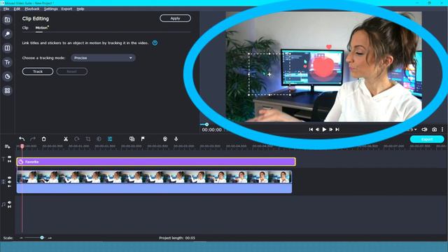 MOTION TRACKING TUTORIAL | MOVAVI смотреть онлайн