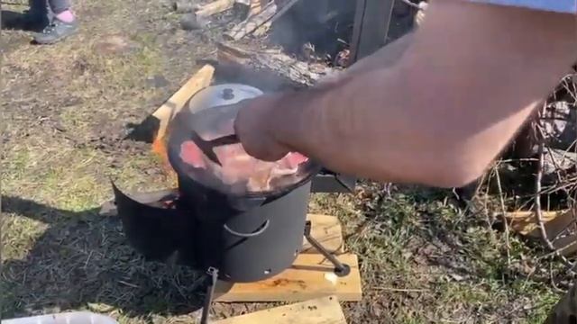 Распаковка турецкого самовара | Готовим борщ в казане и мясо с овощами на садже | дачная кухня смотреть онлайн