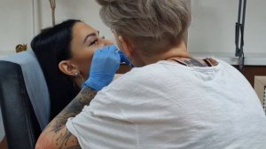 Как мы сделали пирсинг ?Вертикальный лабрет  , пирсинг губы.