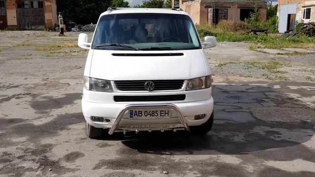 Кенгурятник, пороги, защита заднего и переднего бампера и рейлинги на Volkswagen Transporter T4 смотреть онлайн