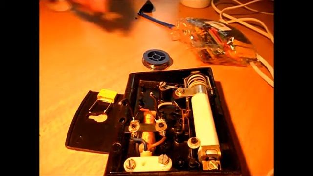 Ремонт педали швейной машины - замена конденсатора смотреть онлайн