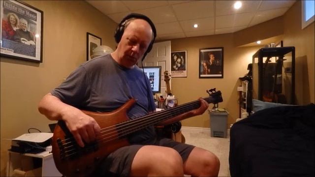 Bass Guitar compilation - Ken Smith, Sadowsky, Roscoe, and more смотреть онлайн