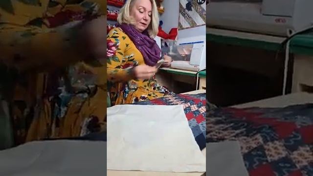 Friday Nights with Emma does a Y-Seam and Quilting on a Temperature Quilt смотреть онлайн