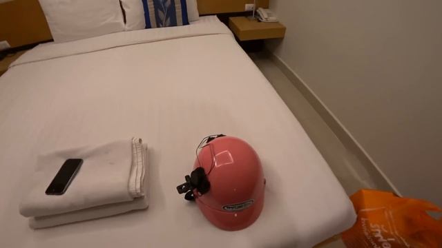 Купил в Таиланде квадрокоптер DJI SPARK. Распаковка, полет на Пхукете, впечатления смотреть онлайн