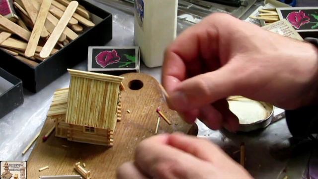 Как делать миниатюрную лестницу 🪜 (ДРАБИНУ) из спичек. diy. смотреть онлайн