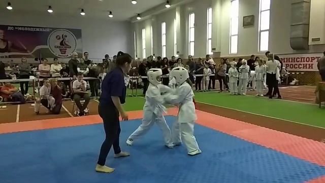 Я заняла первое место по каратэ смотреть онлайн