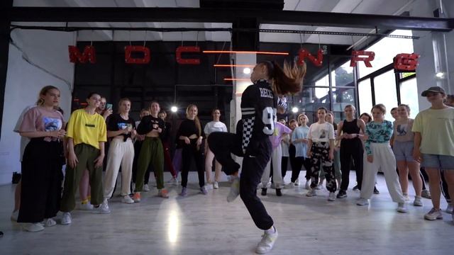 ТАСЯ БОРИСОВА // HIP-HOP // ПН/СР/ПТ 20:00 (Преображенка) // ВТ/ЧТ 19:00 (Новокузнецкая) смотреть онлайн