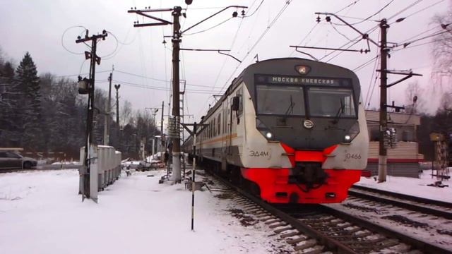 Встреча поколений электричек "Стандарт-Плюс" в Зосимовой Пустыни смотреть онлайн