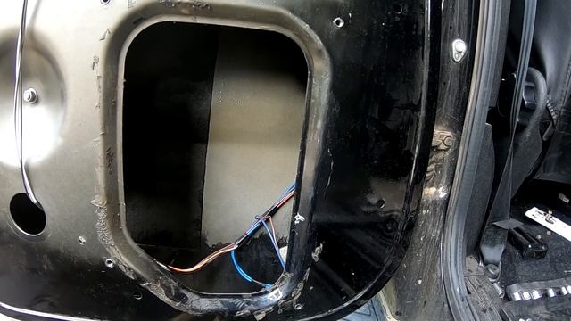 УАЗ Патриот замена штатной акустики легко, вот это эффект смотреть онлайн