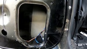 УАЗ Патриот замена штатной акустики легко, вот это эффект