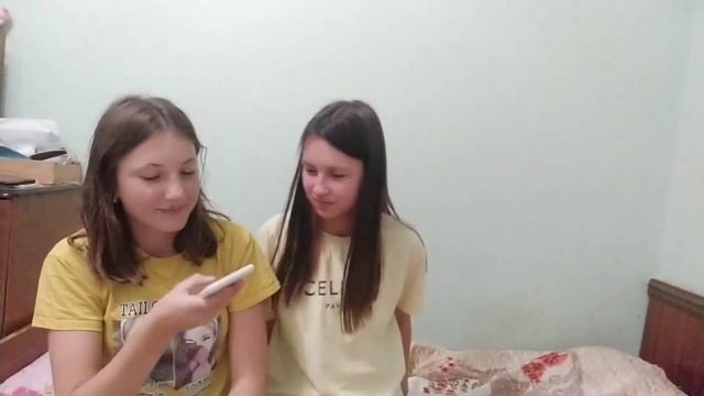 Что в телефоне? Какие фотографии есть у Милы? смотреть онлайн