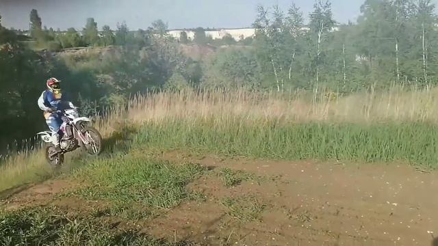 Avantis надирает задницу своим собратьям смотреть онлайн