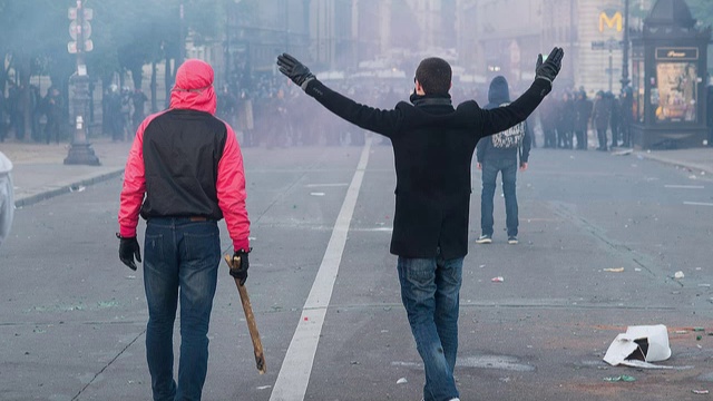 Flânons à Paris смотреть онлайн