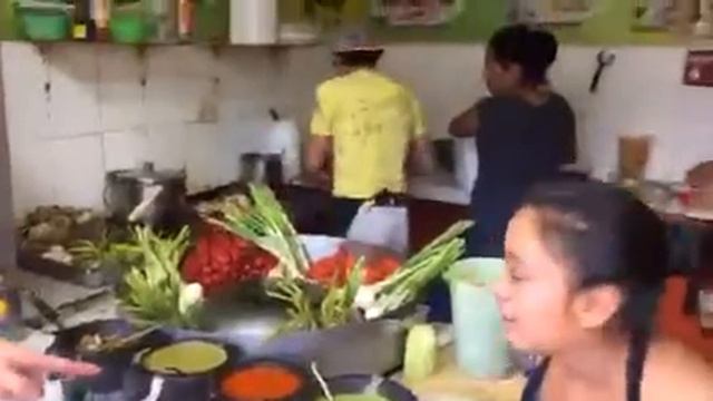 Такос, Мексиканская еда 😂 Канкун 2016 смотреть онлайн