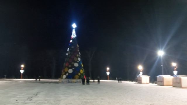 Покровск Ёлка 2021 Новый год! Парк Юбилейный зима. смотреть онлайн